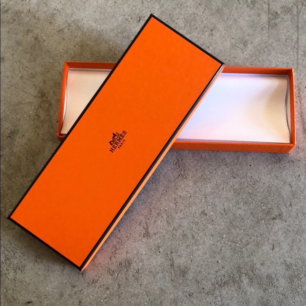 Hermès Box 🧡BRAND NEW. PERFECT CONDITION🧡